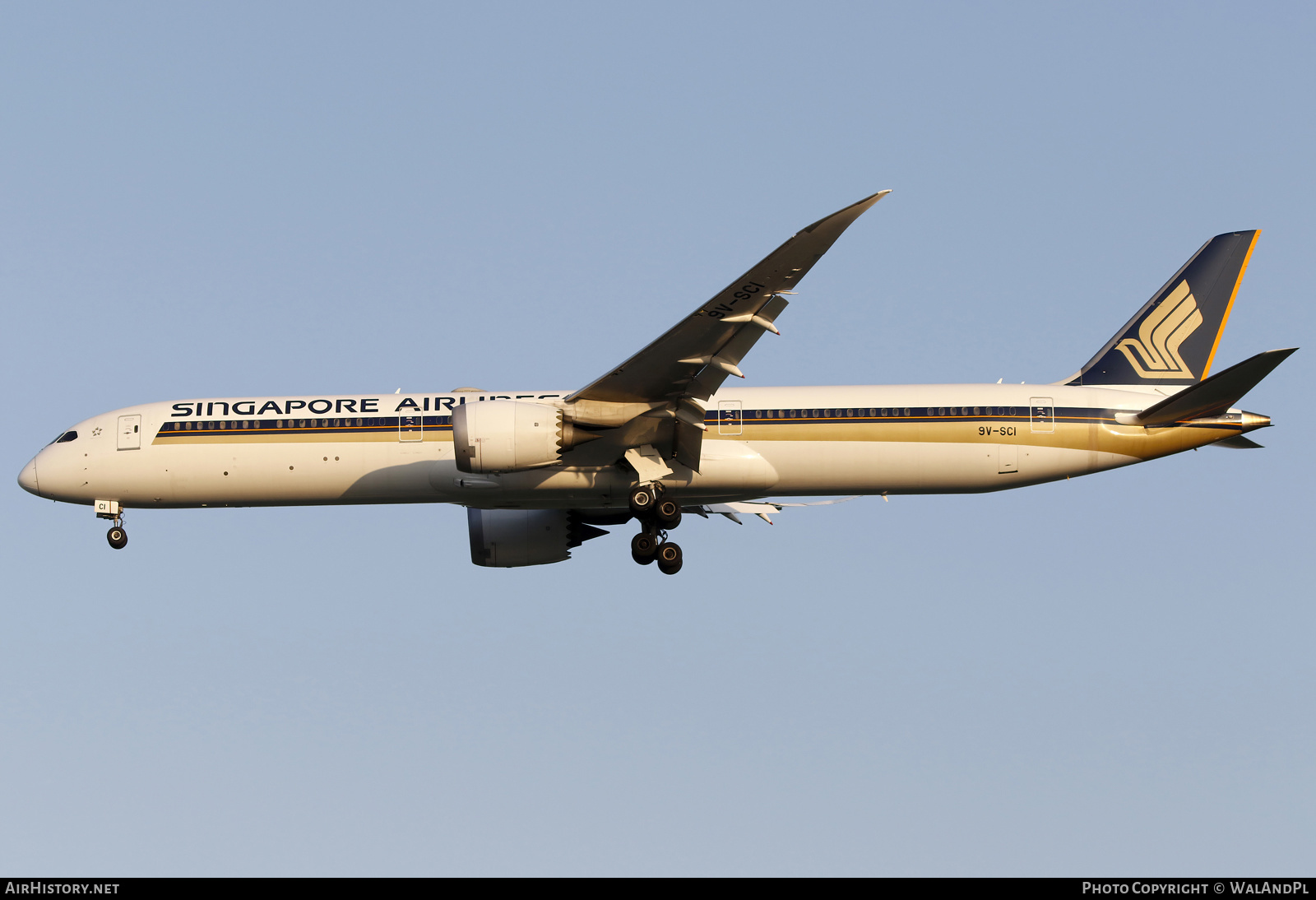 Aircraft Photo of 9V-SCI | Boeing 787-10 Dreamliner | Singapore Airlines | AirHistory.net #663415