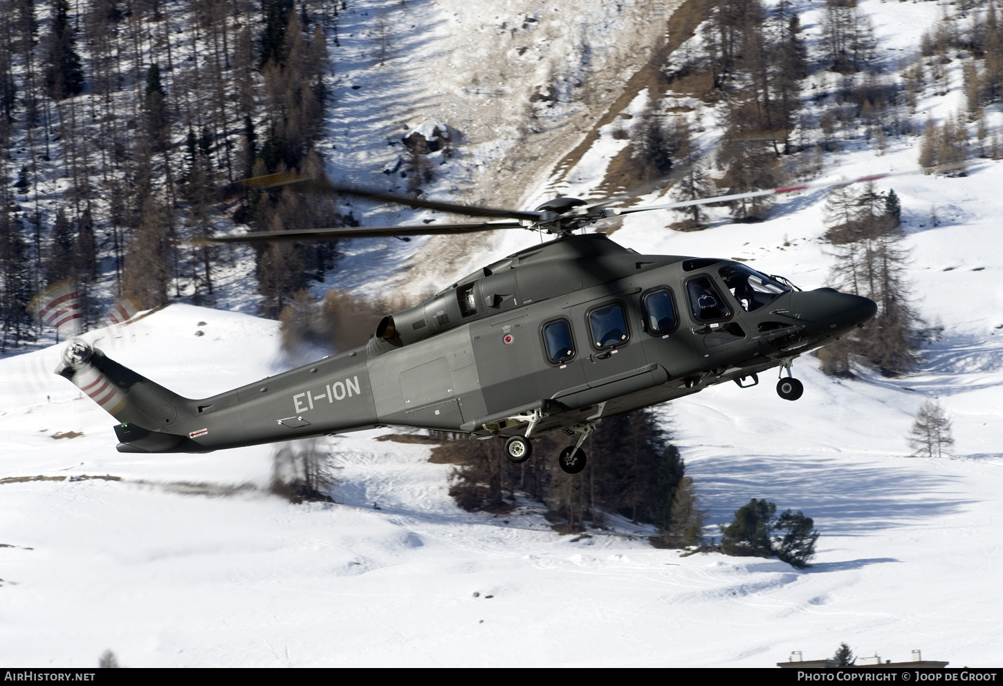 Aircraft Photo of EI-ION | Leonardo AW-139 | AirHistory.net #663491