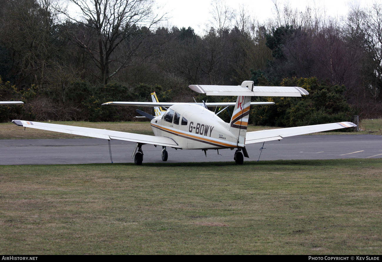 Aircraft Photo of G-BOWY | Piper PA-28RT-201T Turbo Arrow IV | AirHistory.net #663518