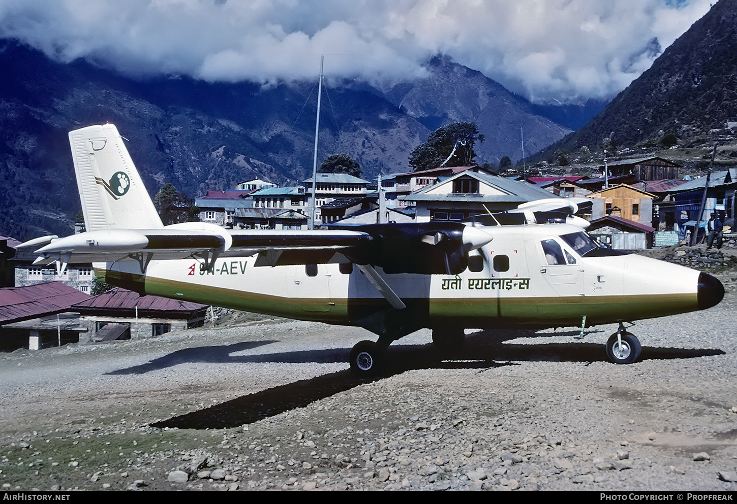 Aircraft Photo of 9N-AEV | De Havilland Canada DHC-6-300 Twin Otter | Yeti Airlines | AirHistory.net #663698