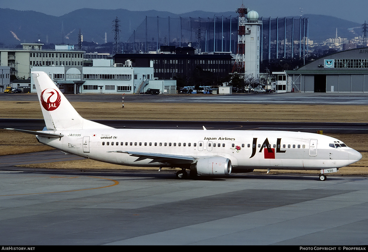 Aircraft Photo of JA8998 | Boeing 737-446 | Japan Airlines - JAL | AirHistory.net #663738