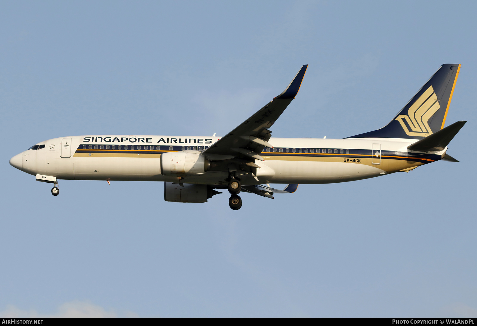 Aircraft Photo of 9V-MGK | Boeing 737-8SA | Singapore Airlines | AirHistory.net #663763