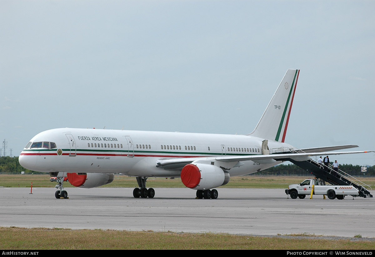 Aircraft Photo of XC-UJM / TP-01 | Boeing 757-225 | Mexico - Air Force | AirHistory.net #663887