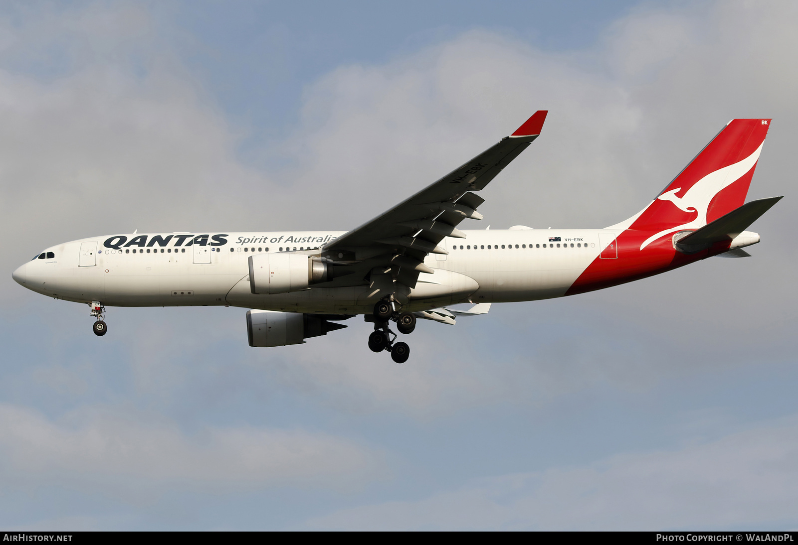 Aircraft Photo of VH-EBK | Airbus A330-202 | Qantas | AirHistory.net #663900