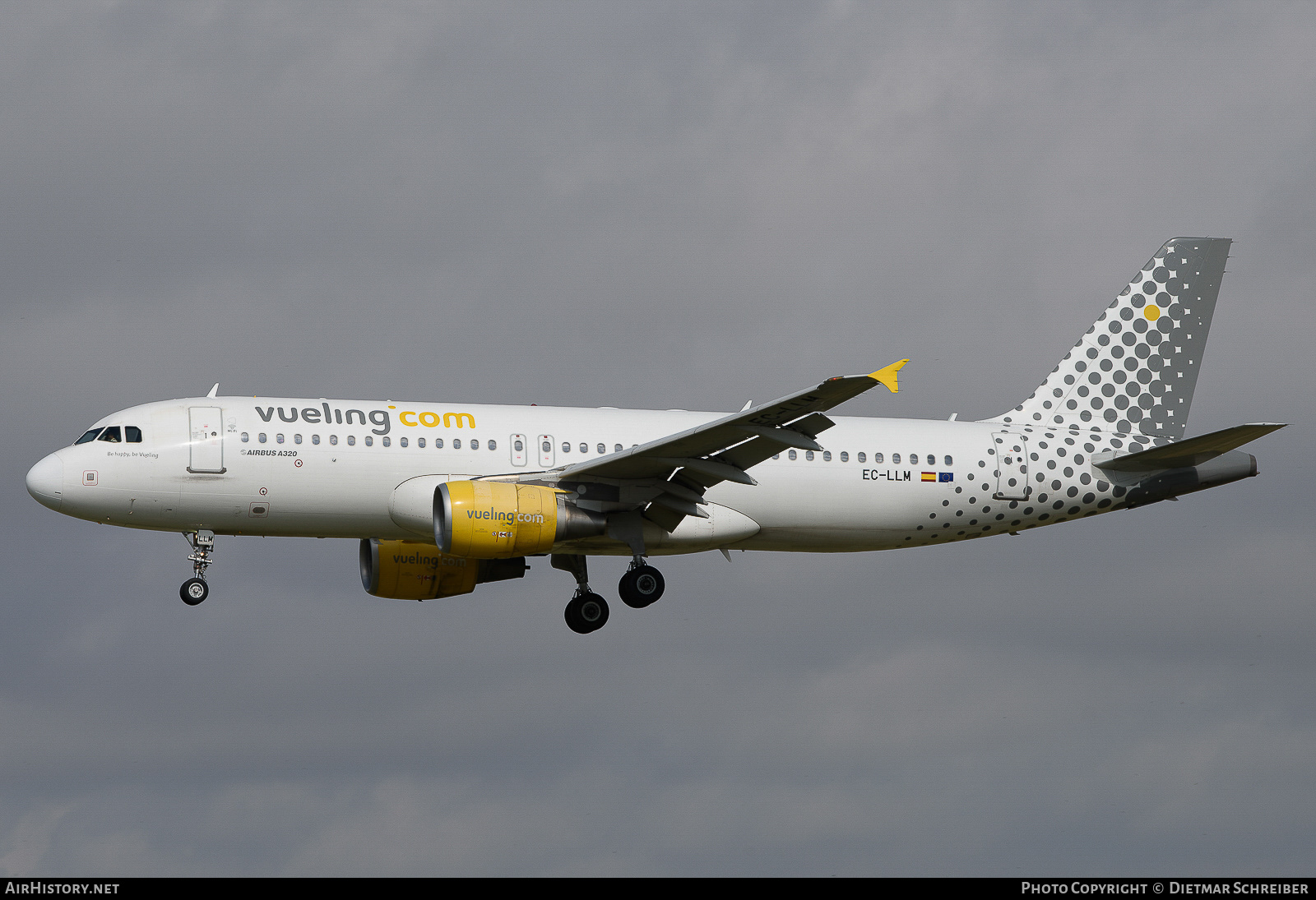 Aircraft Photo of EC-LUN | Airbus A320-232 | Vueling Airlines | AirHistory.net #663945