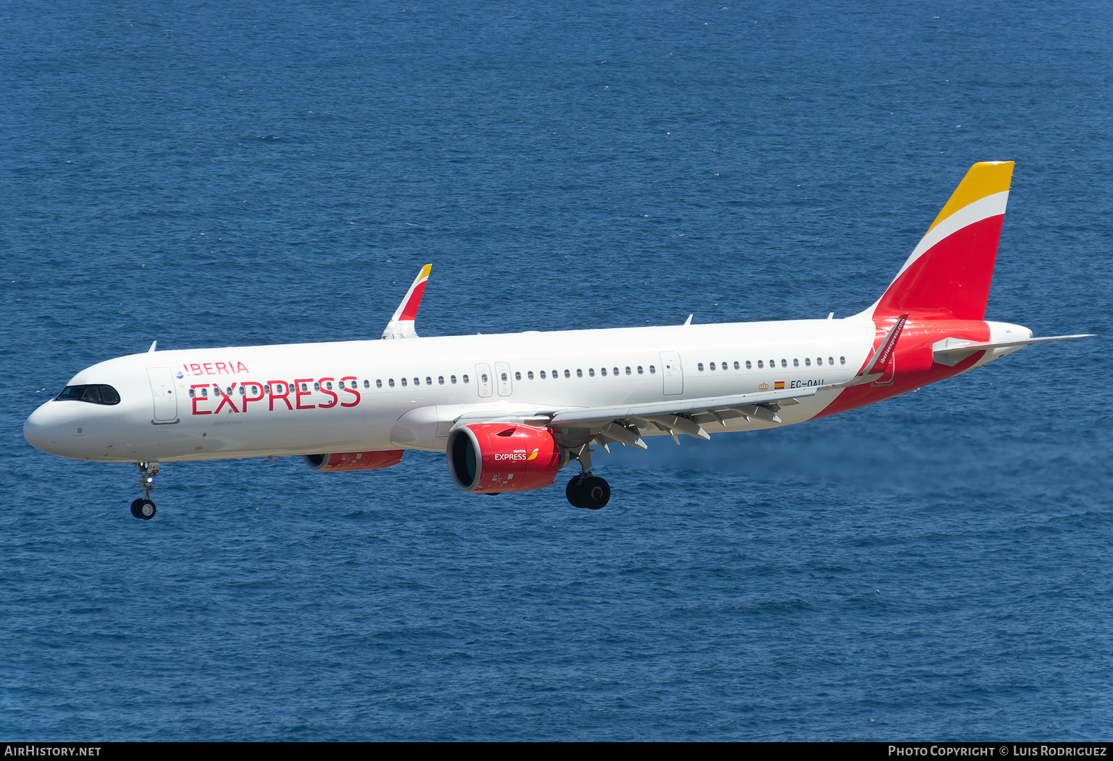 Aircraft Photo of EC-OAU | Airbus A321-271NX | Iberia Express | AirHistory.net #663980