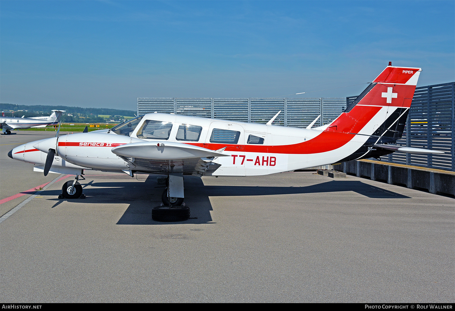 Aircraft Photo of T7-AHB | Piper PA-34-200T Seneca II | AirHistory.net #663981