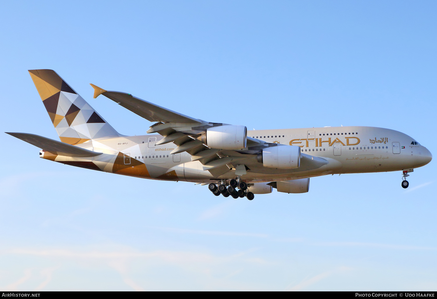 Aircraft Photo of A6-APJ | Airbus A380-861 | Etihad Airways | AirHistory.net #663991