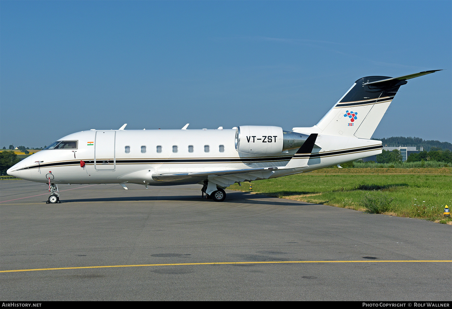 Aircraft Photo of VT-ZST | Bombardier Challenger 604 (CL-600-2B16) | AirHistory.net #663992