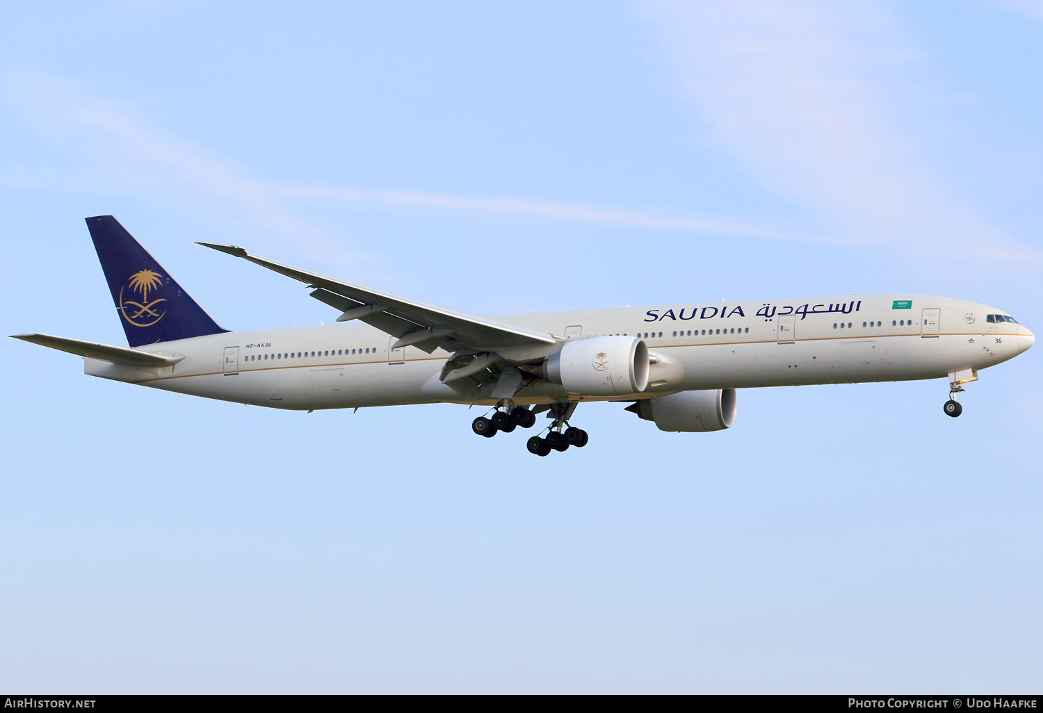 Aircraft Photo of HZ-AK36 | Boeing 777-300/ER | Saudia - Saudi Arabian Airlines | AirHistory.net #664023