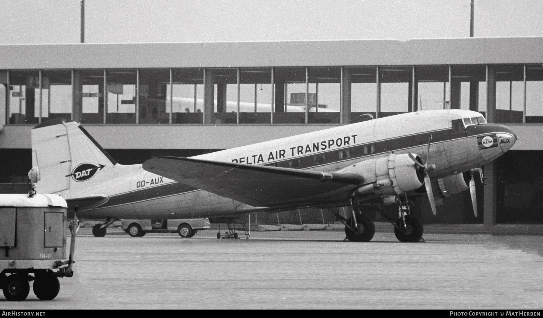 Aircraft Photo of OO-AUX | Douglas DC-3C | Delta Air Transport - DAT | AirHistory.net #664047