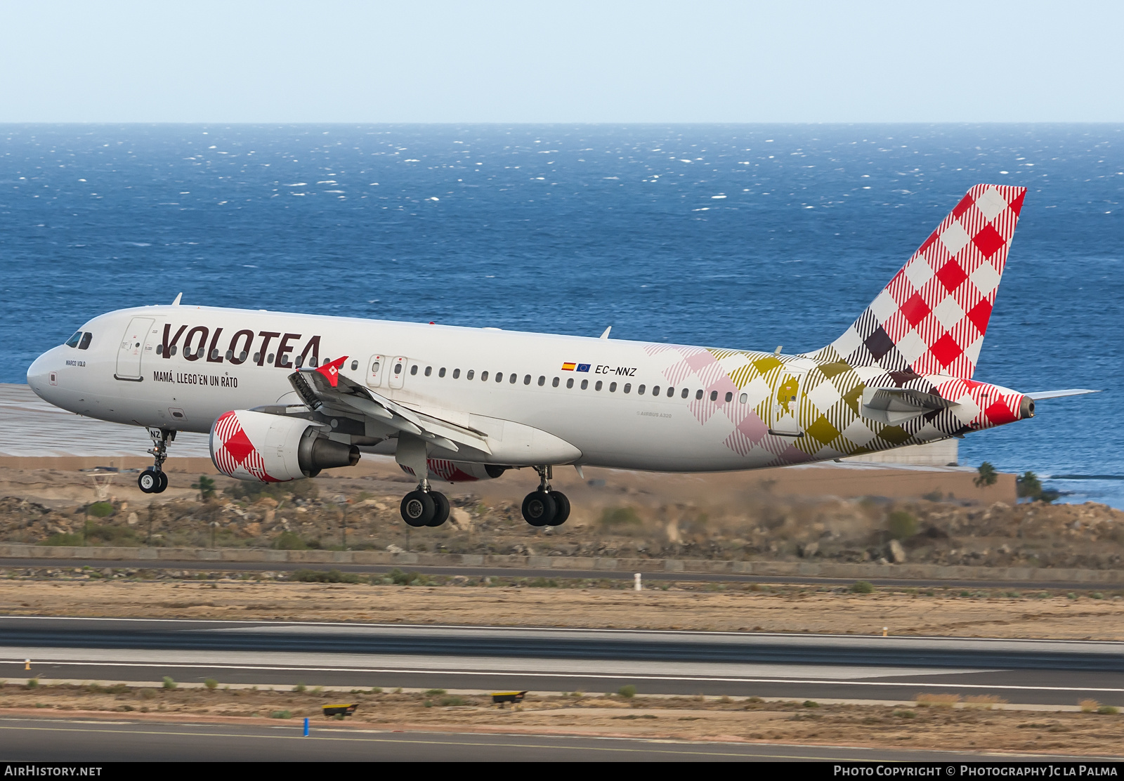 Aircraft Photo of EC-NNZ | Airbus A320-214 | Volotea | AirHistory.net #664063