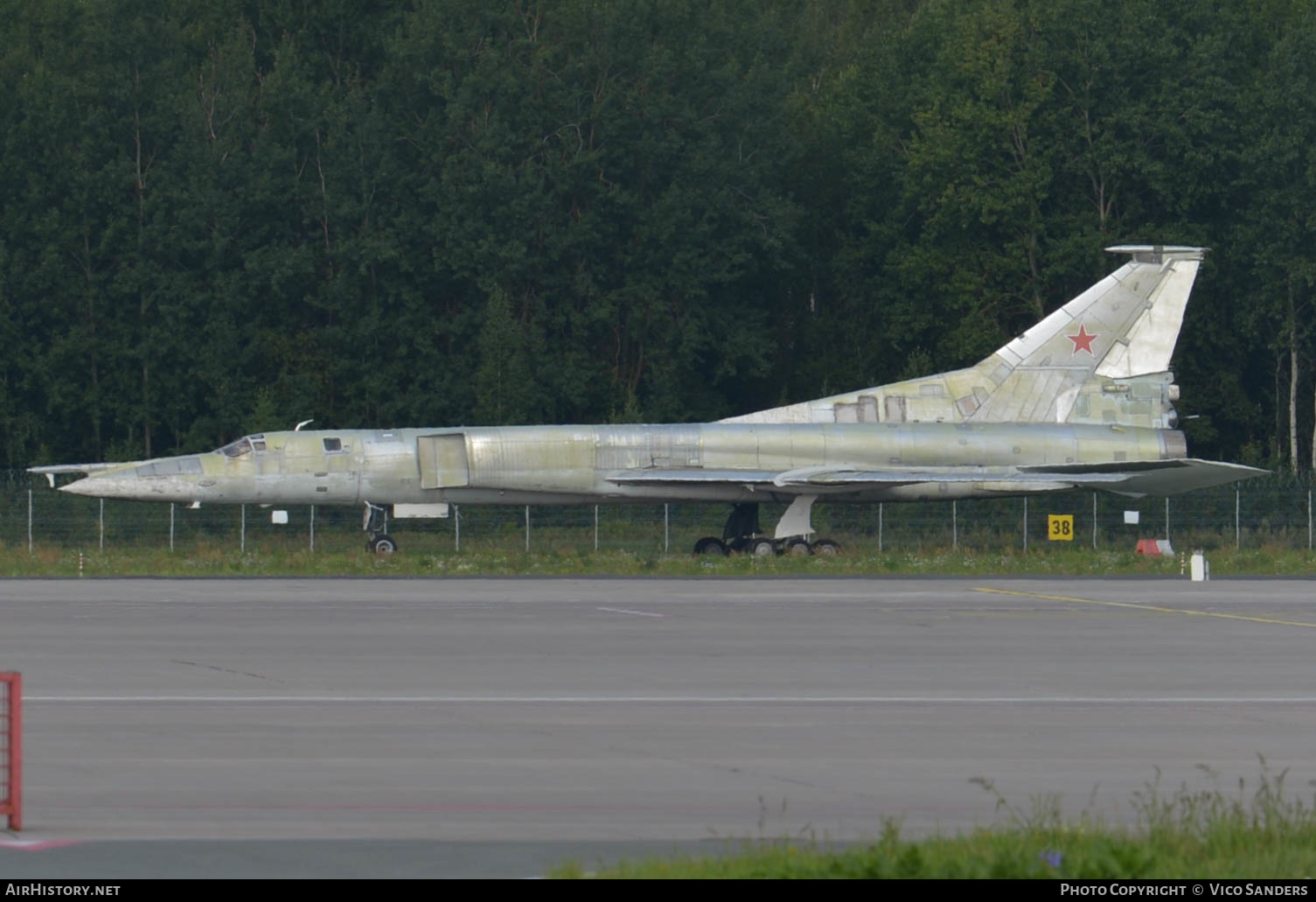 Aircraft Photo of 53 red | Tupolev Tu-22M-1 | Russia - Air Force | AirHistory.net #664180