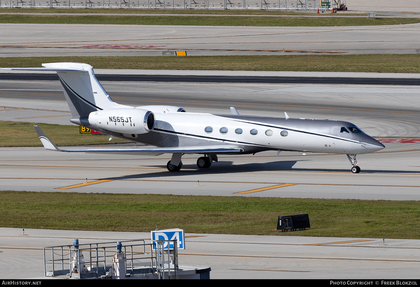 Aircraft Photo of N565JT | Gulfstream Aerospace G-V Gulfstream V | AirHistory.net #664184