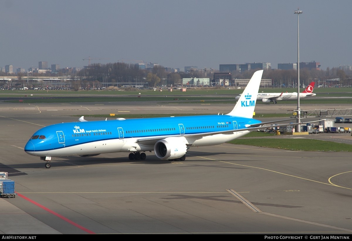 Aircraft Photo of PH-BKI | Boeing 787-10 Dreamliner | KLM - Royal Dutch Airlines | AirHistory.net #664198