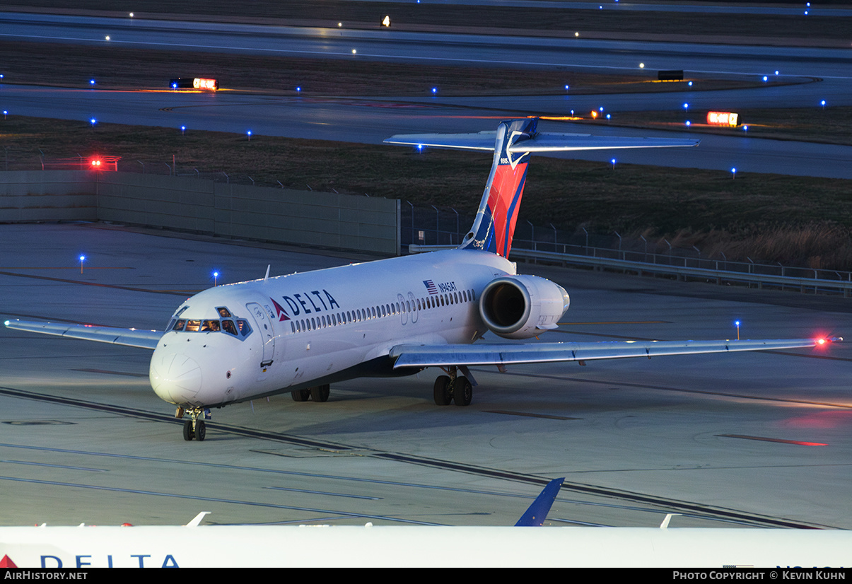 Aircraft Photo of N945AT | Boeing 717-2BD | Delta Air Lines | AirHistory.net #664225