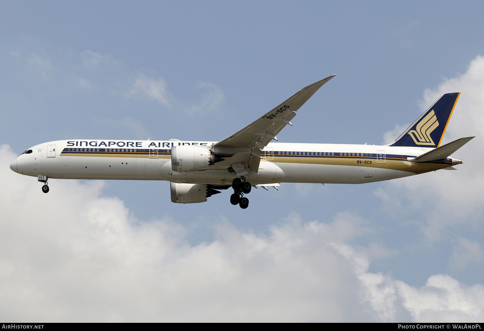 Aircraft Photo of 9V-SCS | Boeing 787-10 Dreamliner | Singapore Airlines | AirHistory.net #664304