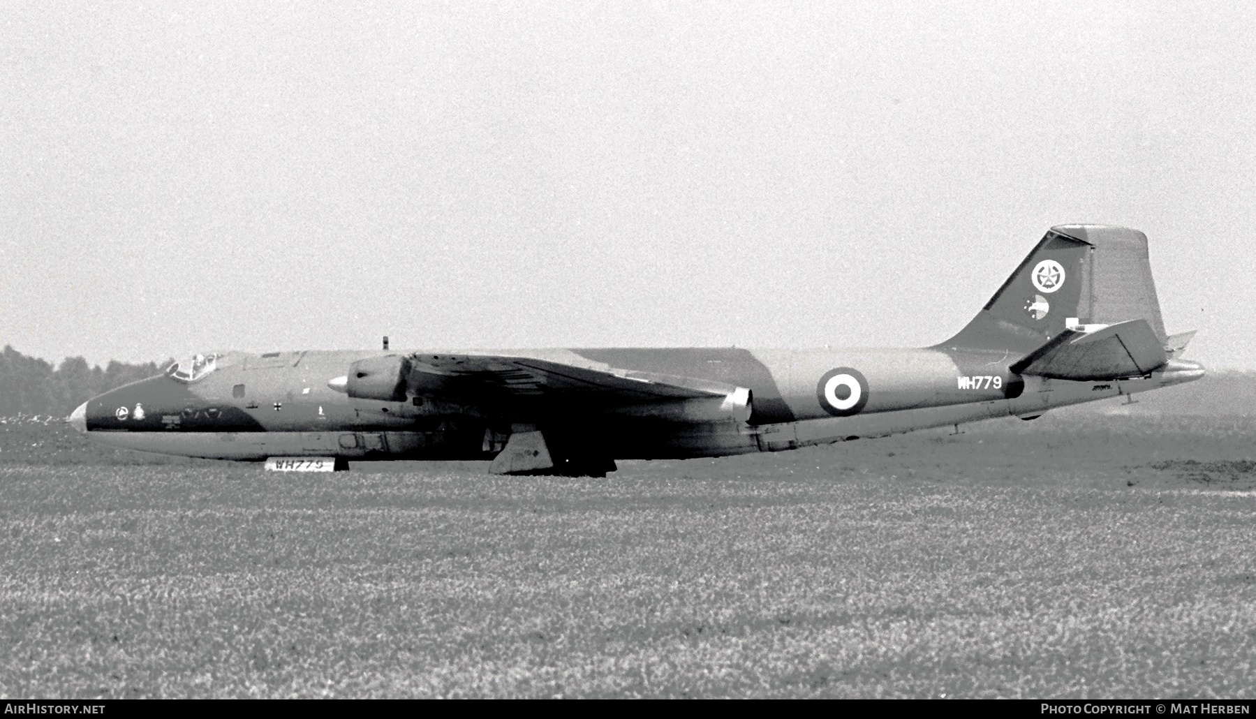 Aircraft Photo of WH779 | English Electric Canberra PR7 | UK - Air Force | AirHistory.net #664313