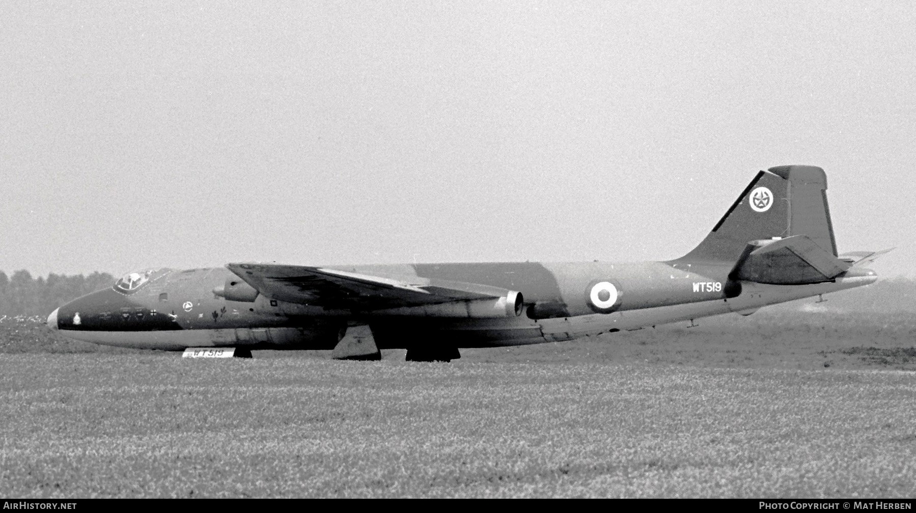 Aircraft Photo of WT519 | English Electric Canberra PR7 | UK - Air Force | AirHistory.net #664323