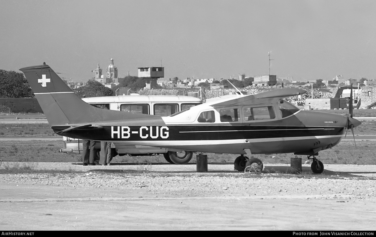 Aircraft Photo of HB-CUG | Cessna T210J Turbo Centurion | AirHistory.net #664328