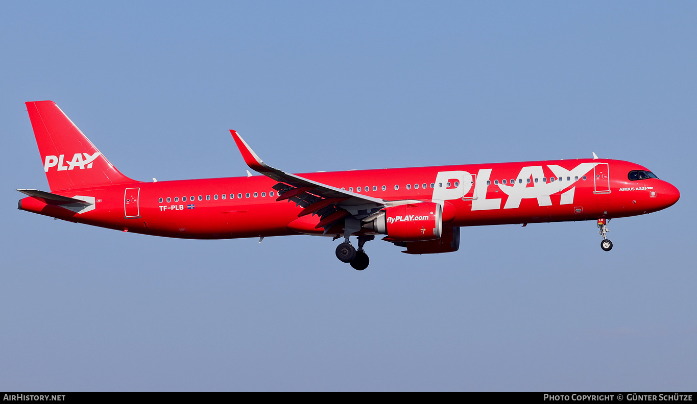 Aircraft Photo of TF-PLB | Airbus A321-251N | Play | AirHistory.net #664363