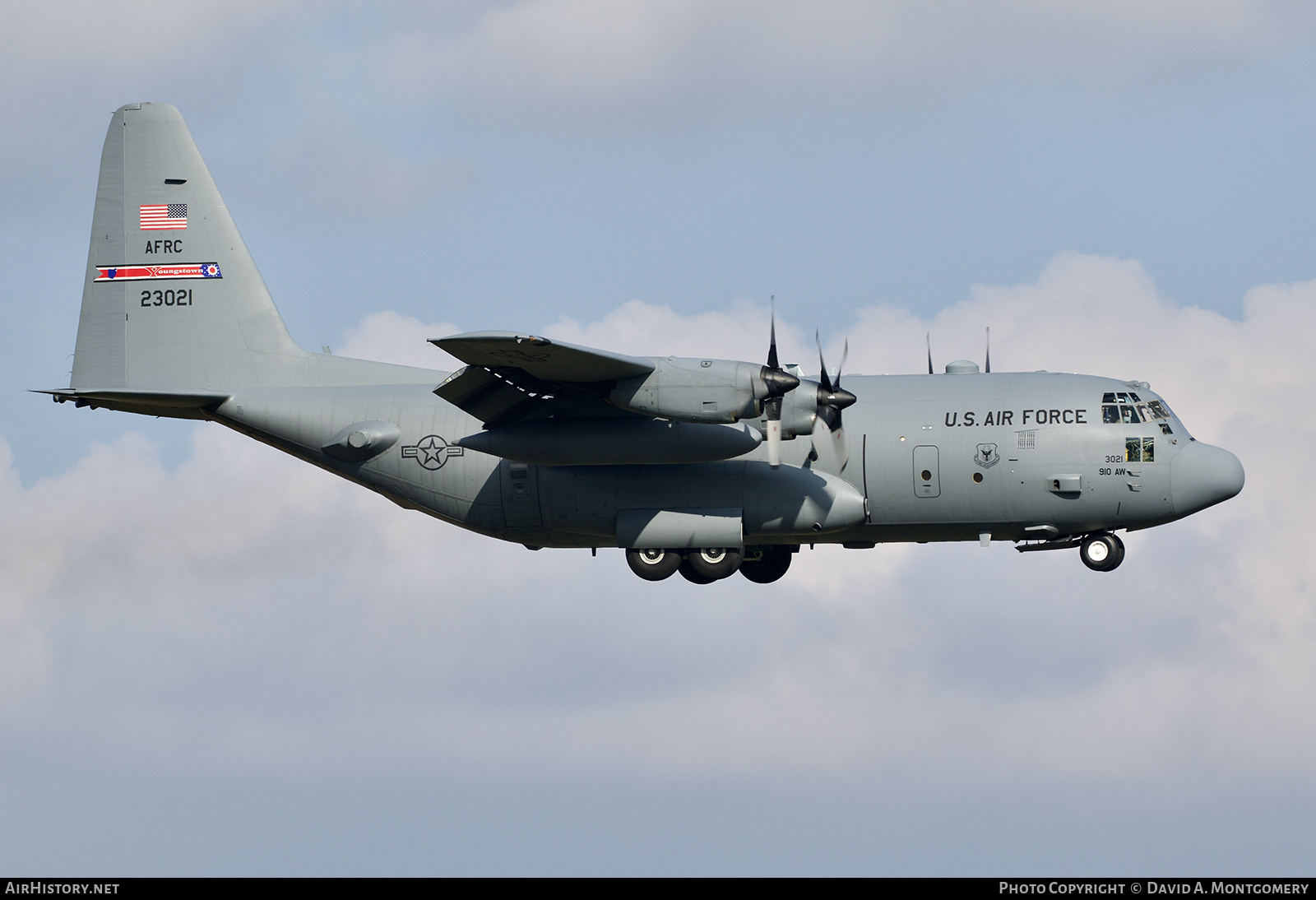 Aircraft Photo of 92-3021 / 23021 | Lockheed C-130H Hercules | USA - Air Force | AirHistory.net #664365