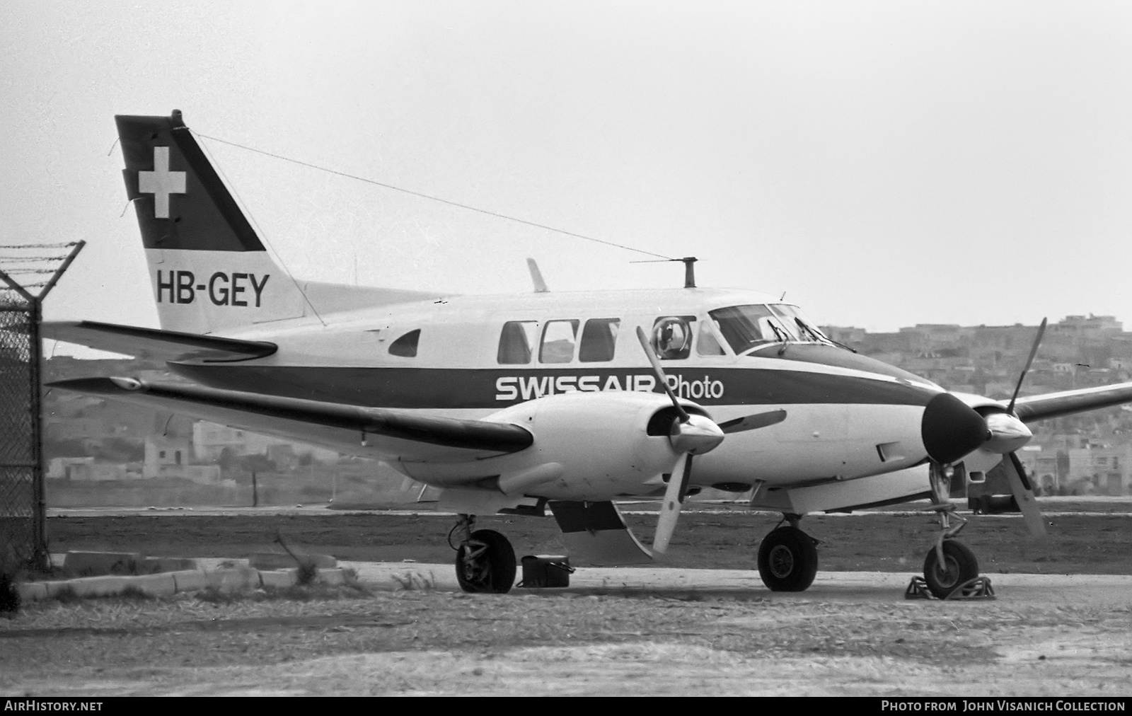 Aircraft Photo of HB-GEY | Beech 65-80 Queen Air | Swissair Photo | AirHistory.net #664442