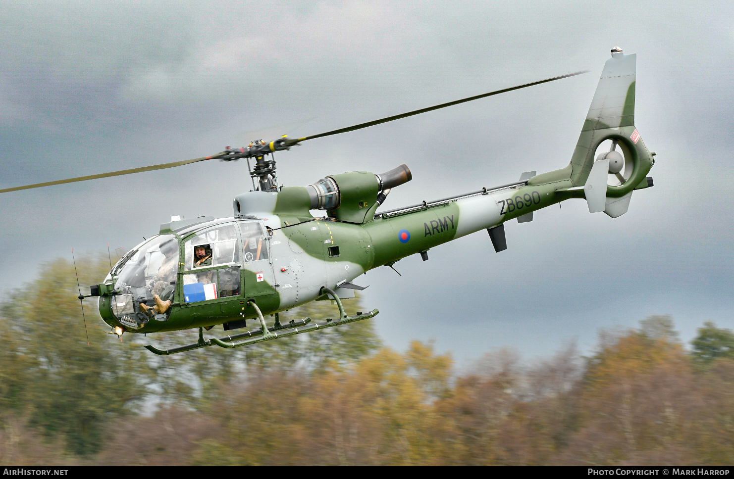 Aircraft Photo of ZB690 | Aerospatiale SA-341B Gazelle AH1 | UK - Army | AirHistory.net #664468