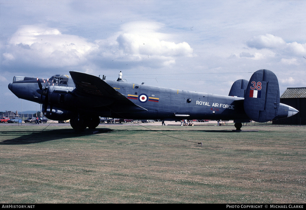 Aircraft Photo of WL738 | Avro 696 Shackleton AEW2 | UK - Air Force | AirHistory.net #664512