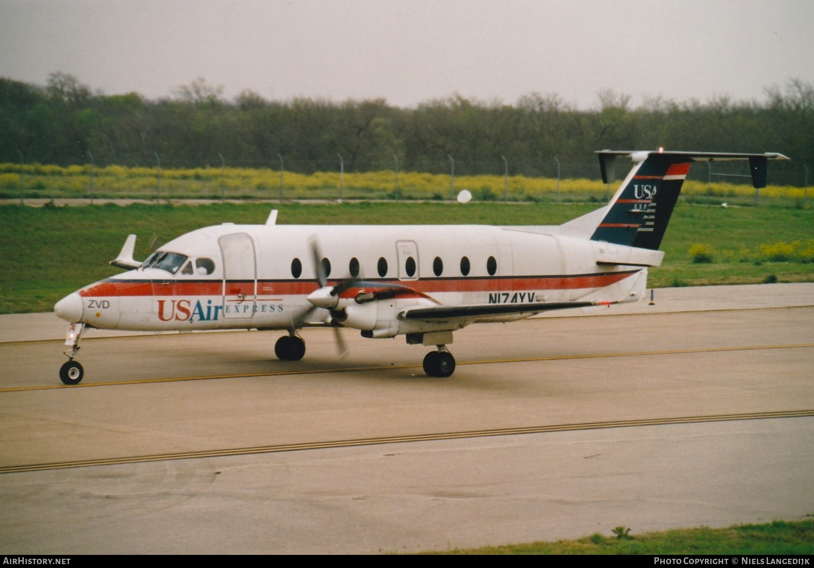 Aircraft Photo of N174YV | Beech 1900D | USAir Express | AirHistory.net #664579