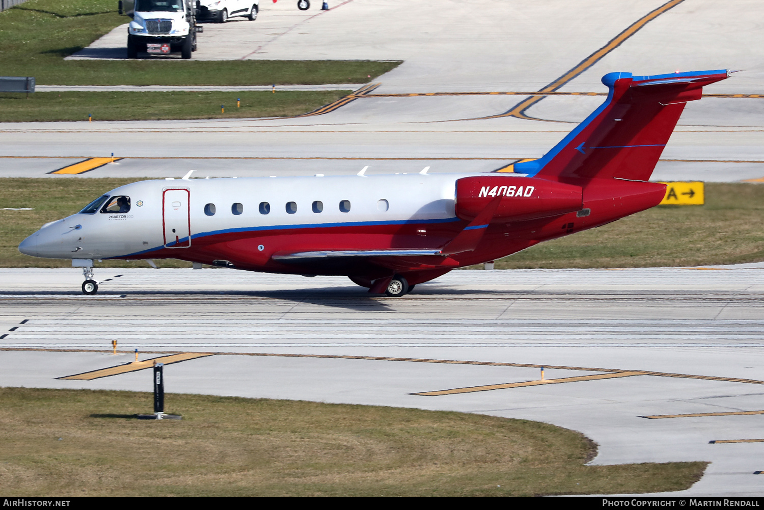 Aircraft Photo of N406AD | Embraer EMB-550 Praetor 600 | AirHistory.net #664656