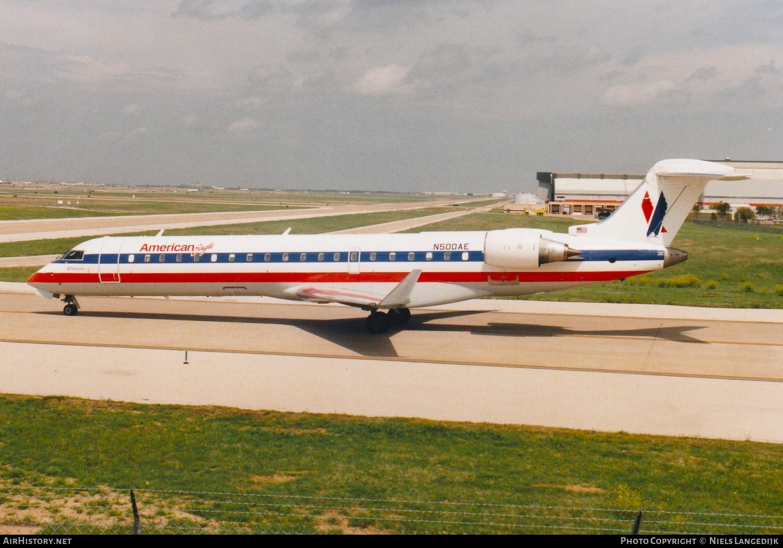 Aircraft Photo of N500AE | Bombardier CRJ-701ER (CL-600-2C10) | American Eagle | AirHistory.net #664703