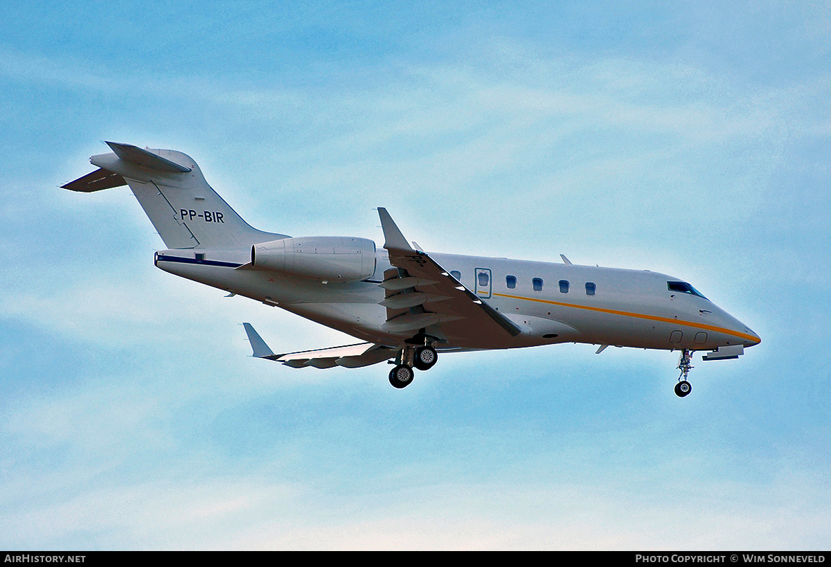 Aircraft Photo of PP-BIR | Bombardier Challenger 300 (BD-100-1A10) | AirHistory.net #664753