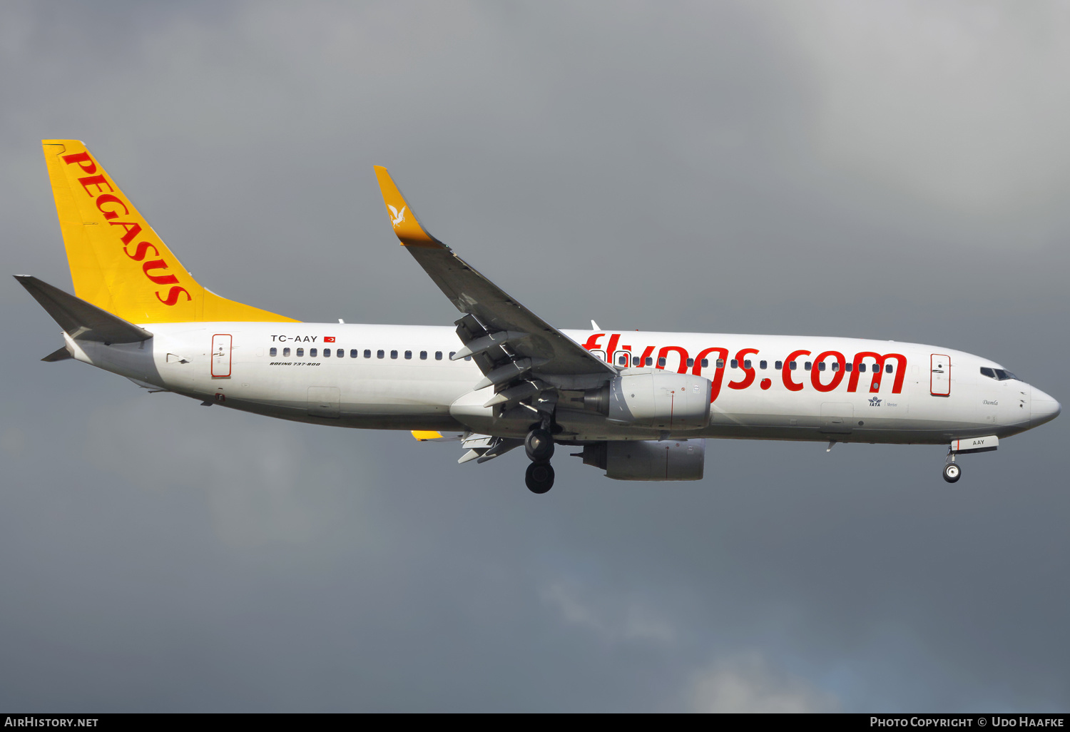 Aircraft Photo of TC-AAY | Boeing 737-82R | Pegasus Airlines | AirHistory.net #664757