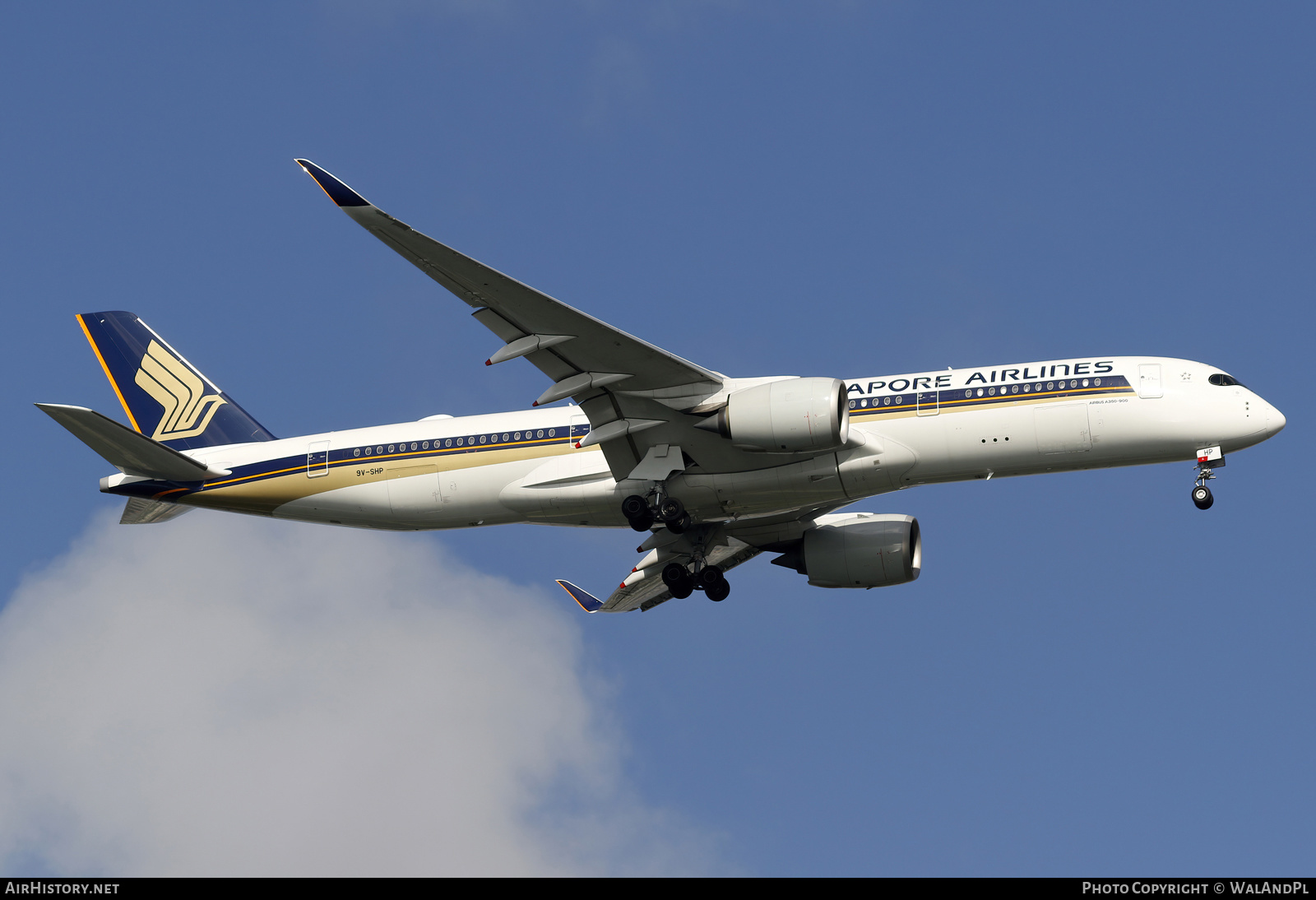 Aircraft Photo of 9V-SHP | Airbus A350-941 | Singapore Airlines | AirHistory.net #664790