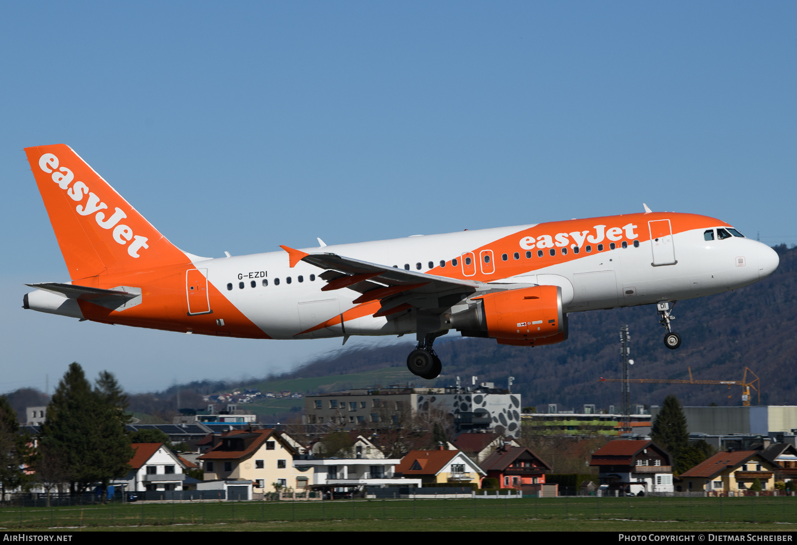 Aircraft Photo of G-EZDI | Airbus A319-111 | EasyJet | AirHistory.net #664809