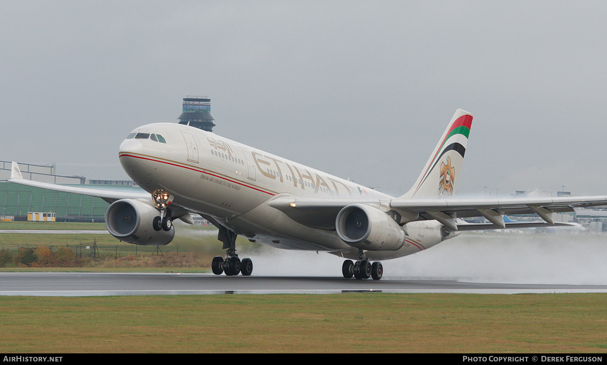 Aircraft Photo of A6-EYF | Airbus A330-243 | Etihad Airways | AirHistory.net #664861