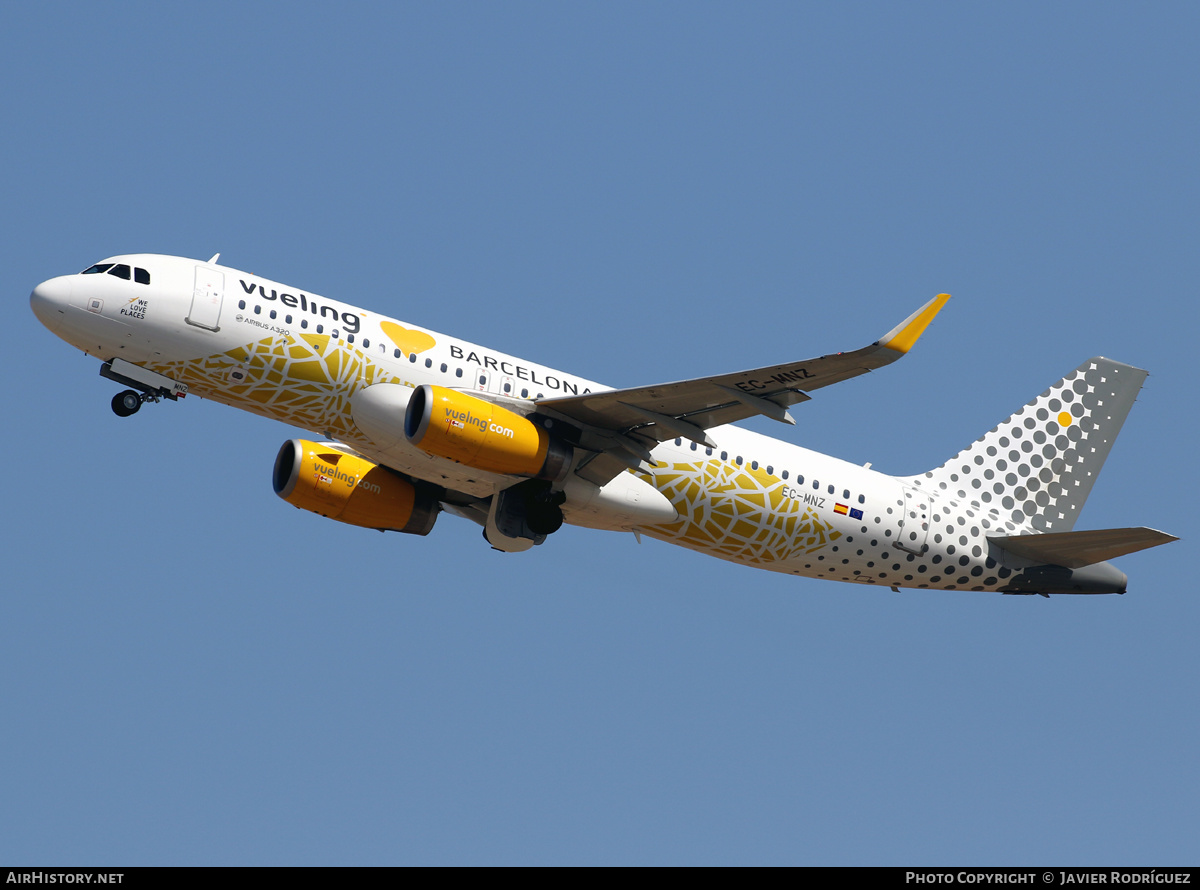 Aircraft Photo of EC-MNZ | Airbus A320-232 | Vueling Airlines | AirHistory.net #664866