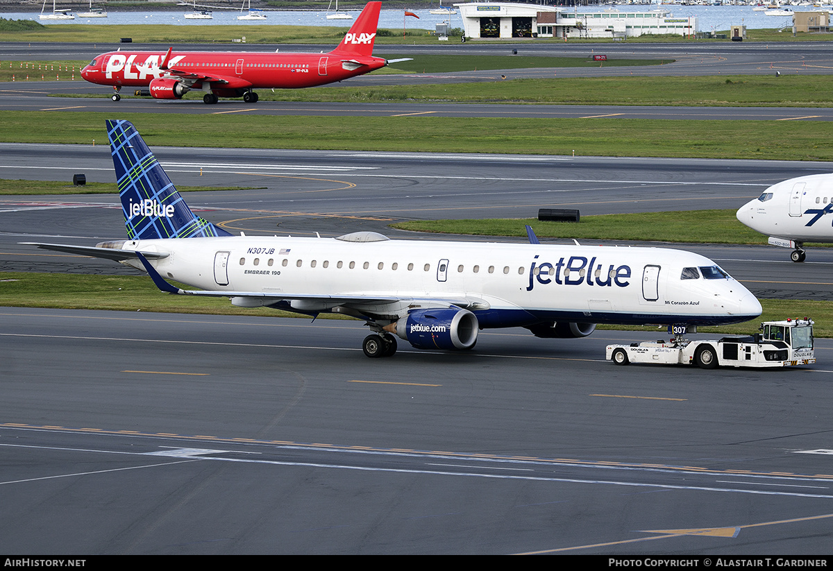 Aircraft Photo of N307JB | Embraer 190AR (ERJ-190-100IGW) | JetBlue Airways | AirHistory.net #664935