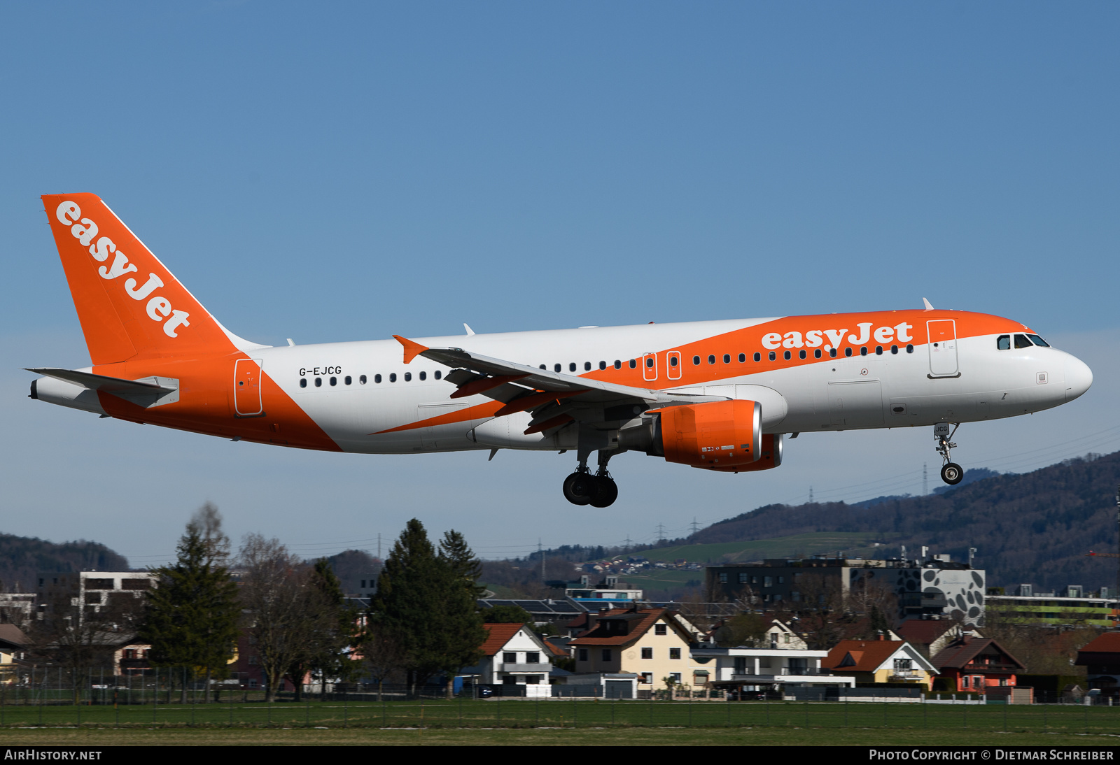 Aircraft Photo of G-EJCG | Airbus A320-214 | EasyJet | AirHistory.net #664951