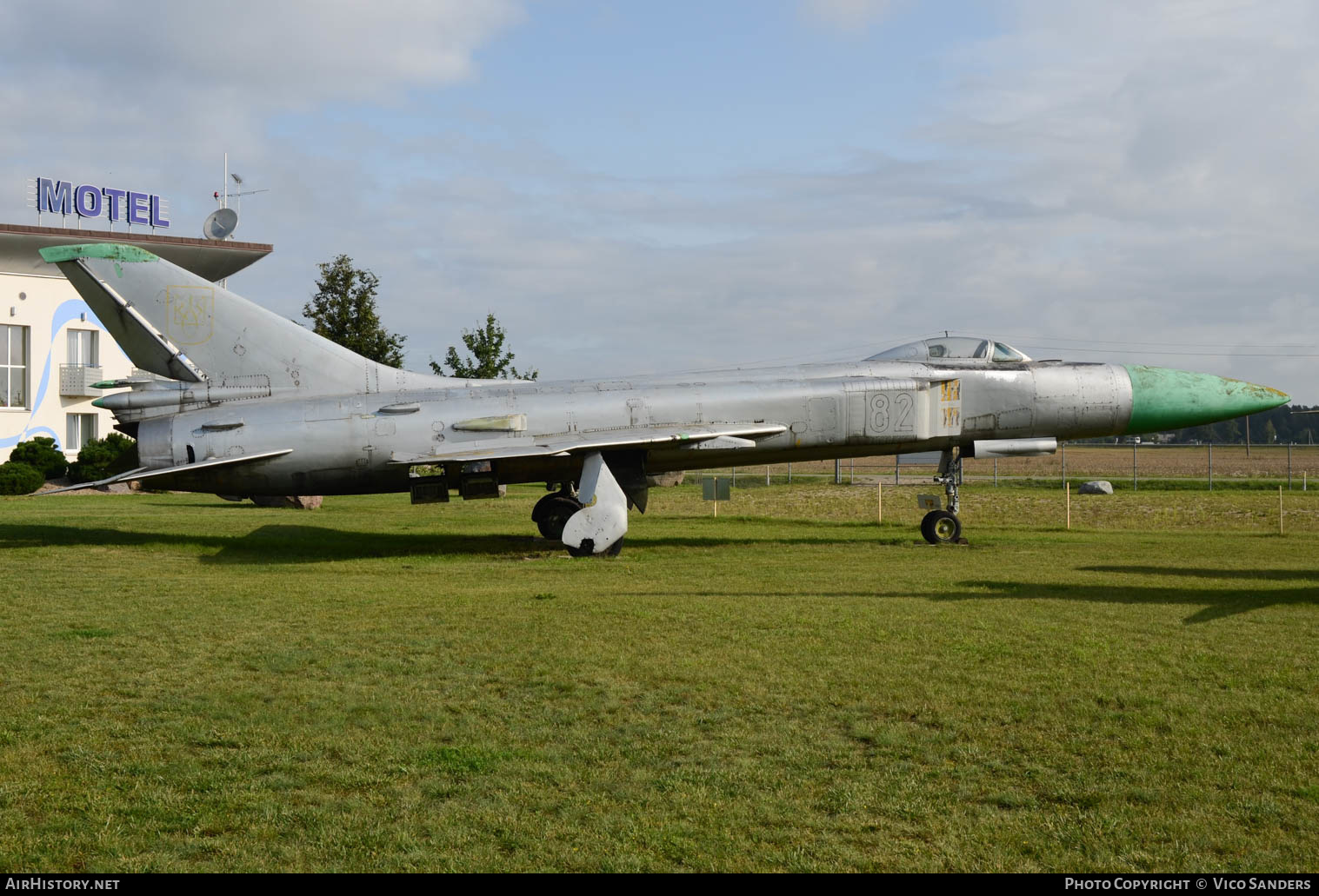 Aircraft Photo of 82 blue | Sukhoi Su-15TM | Ukraine - Air Force | AirHistory.net #665060