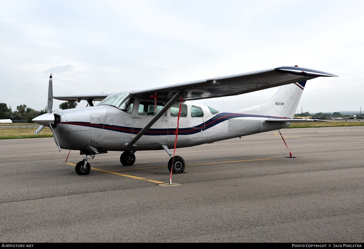 Aircraft Photo of N221BF | Cessna 210C | AirHistory.net #665096