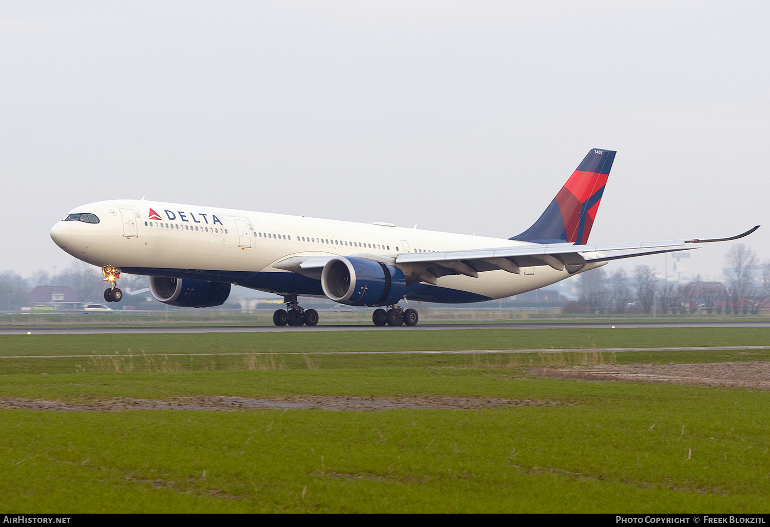 Aircraft Photo of N402DX | Airbus A330-941N | Delta Air Lines | AirHistory.net #665112