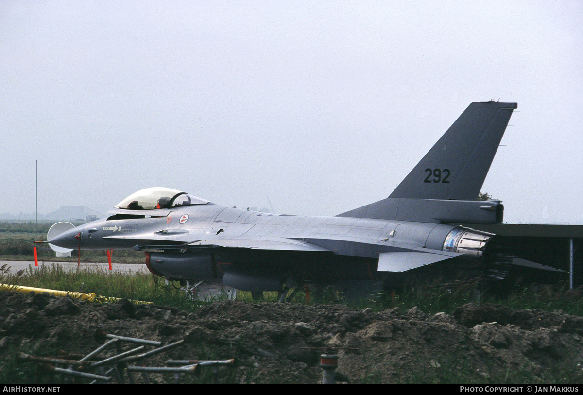 Aircraft Photo of 292 | General Dynamics F-16A Fighting Falcon | Norway - Air Force | AirHistory.net #665148
