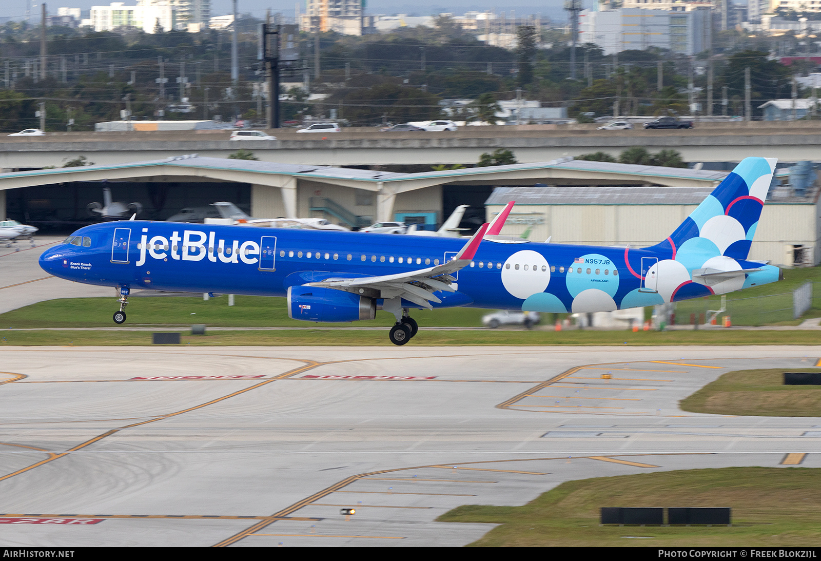 Aircraft Photo of N957JB | Airbus A321-231 | JetBlue Airways | AirHistory.net #665189