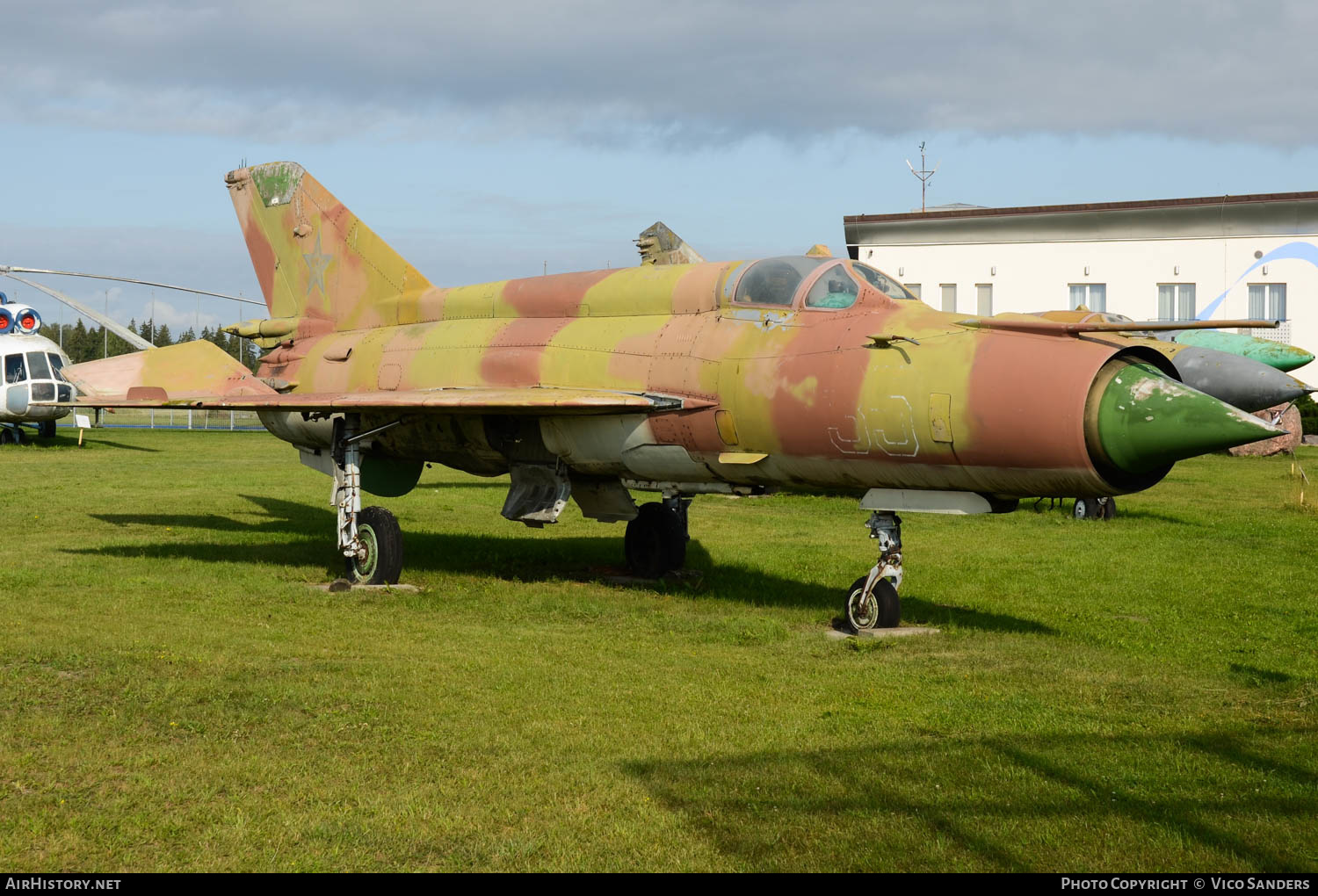 Aircraft Photo of 35 | Mikoyan-Gurevich MiG-21SM | Russia - Air Force | AirHistory.net #665201