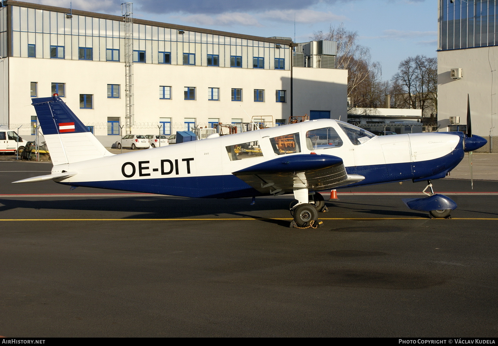 Aircraft Photo of OE-DIT | Piper PA-32-260 Cherokee Six | AirHistory.net #665308