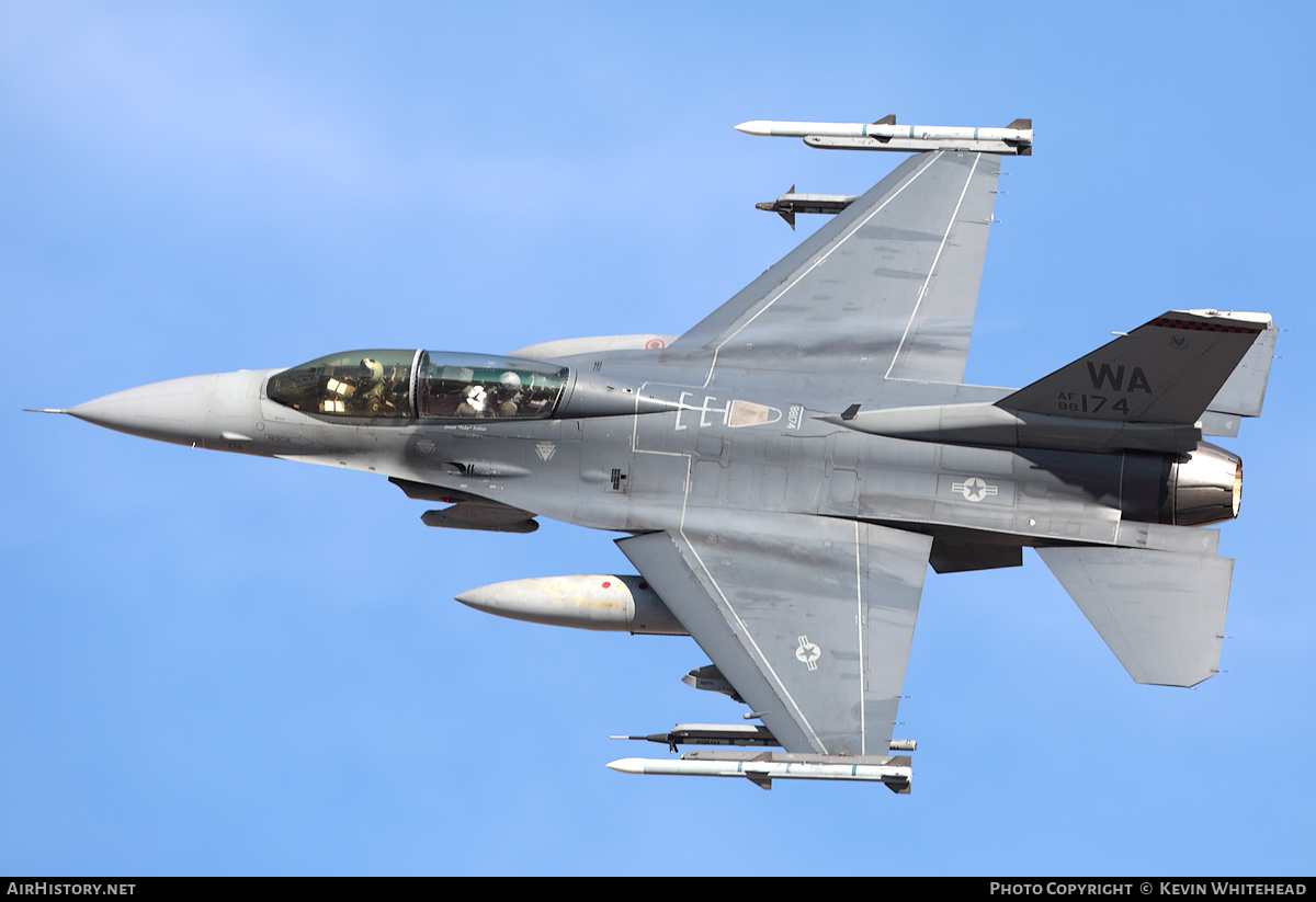 Aircraft Photo of 88-0174 / AF88-174 | General Dynamics F-16DM Fighting Falcon | USA - Air Force | AirHistory.net #665321