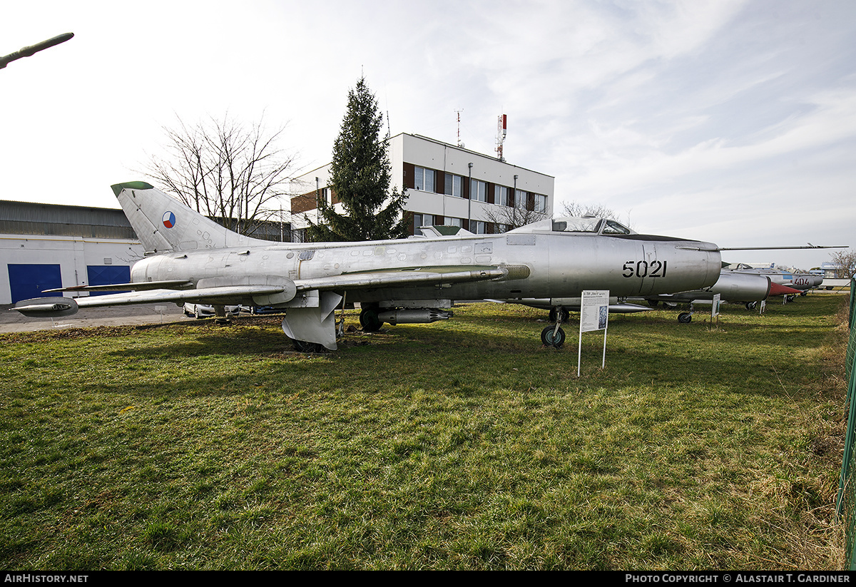 Aircraft Photo of 5021 | Sukhoi Su-7BM | Czechoslovakia - Air Force | AirHistory.net #665326