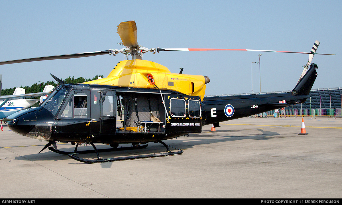 Aircraft Photo of ZJ242 | Bell 412EP Griffin HT1 | UK - Air Force | AirHistory.net #665449